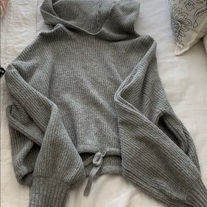 AE cropped hoodie